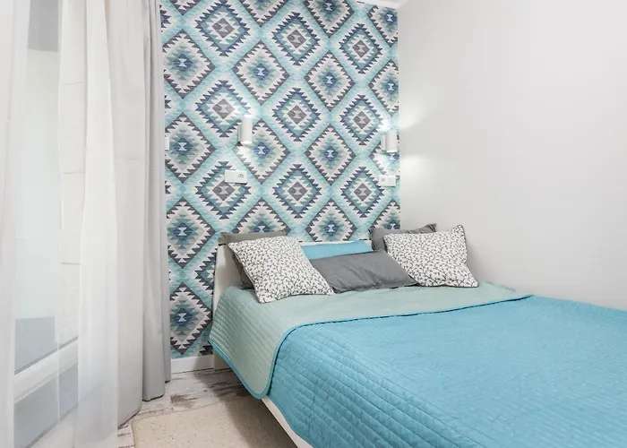 Slusarska Apartment 2