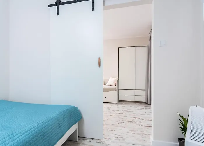 Slusarska Apartment 2